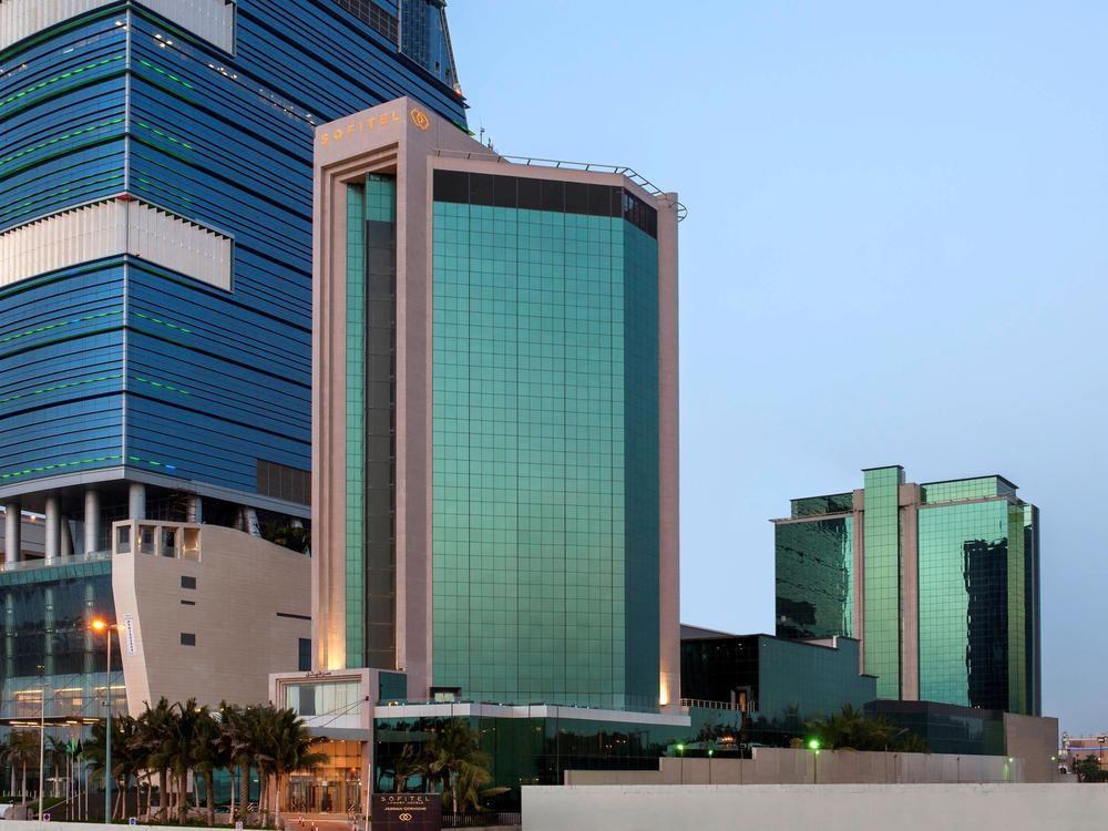 The Venue Jeddah Corniche Jidá Exterior foto The headquarters of the Central Bank of Kuwait in Kuwait City