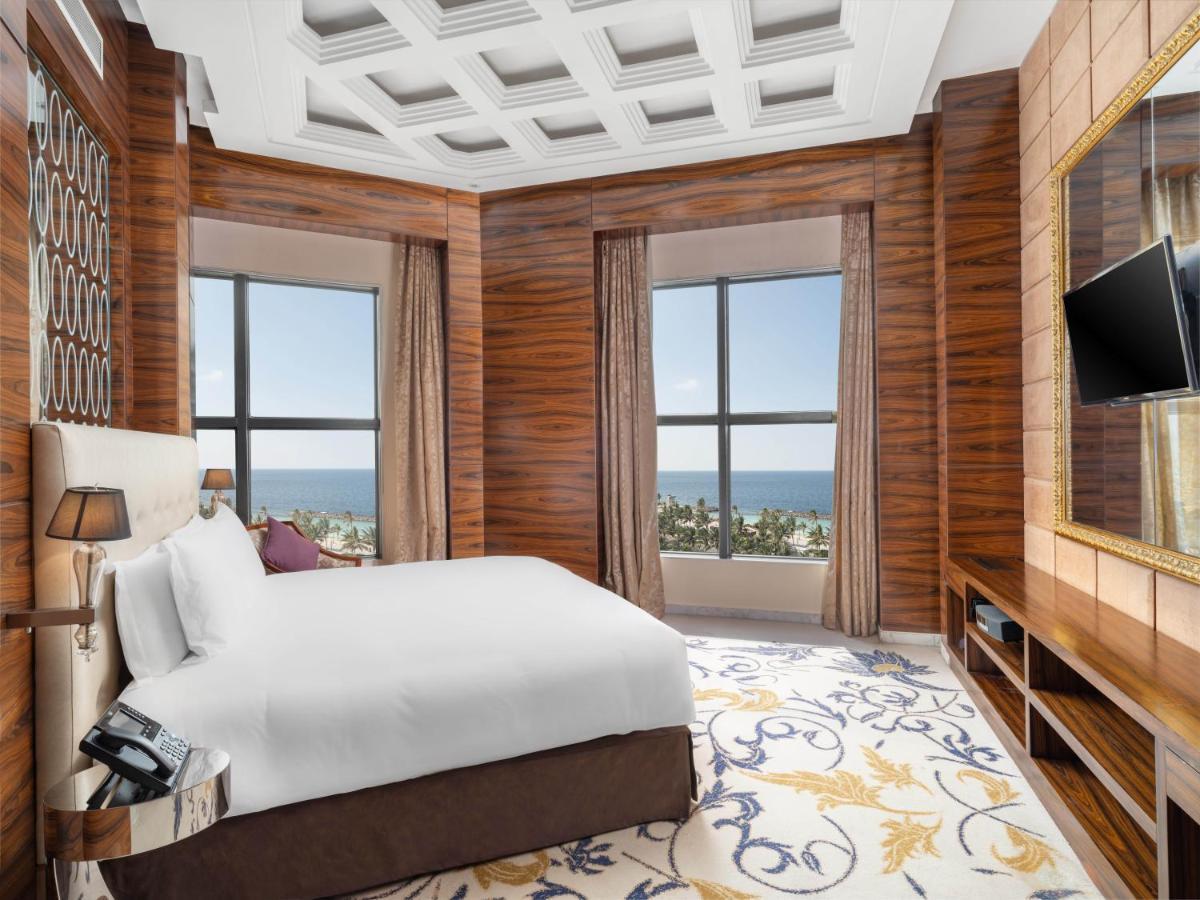 The Venue Jeddah Corniche Jidá Exterior foto A bedroom at the hotel
